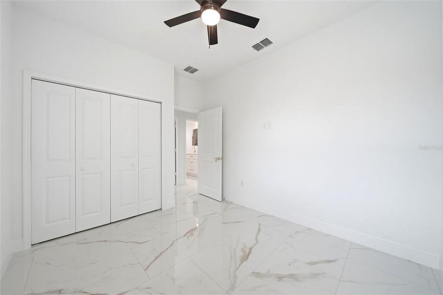Spacious, unfurnished interior of a new home in , Palm Bay (Image 26).