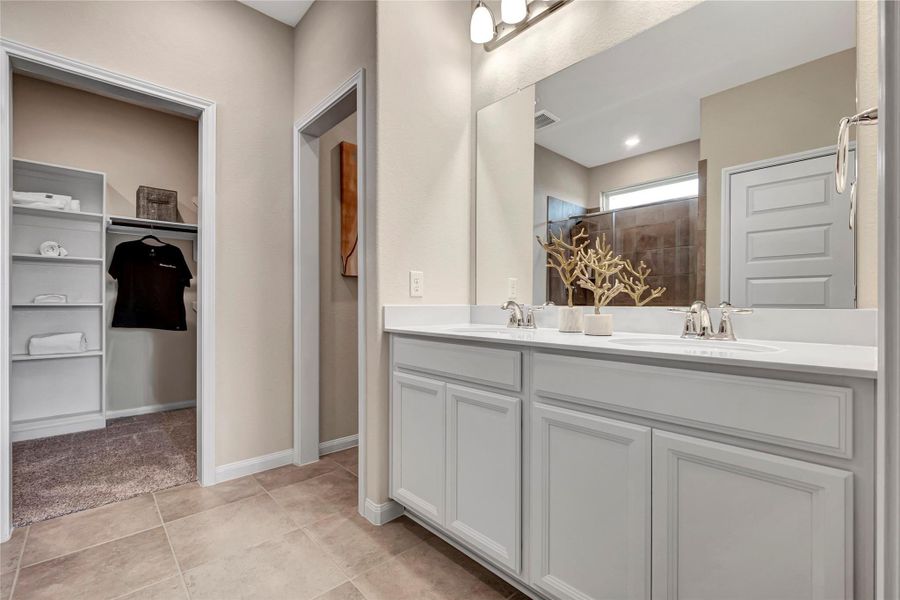 Furnished interior view inside a new home in Montgomery Oaks - Premier, Conroe (Image 17). Furnished interior view inside a new home in Montgomery Oaks - Premier, Conroe (Image 17).