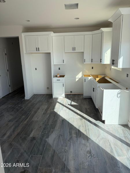 8996fa49-077c-457c-bb13-238150e4a13c