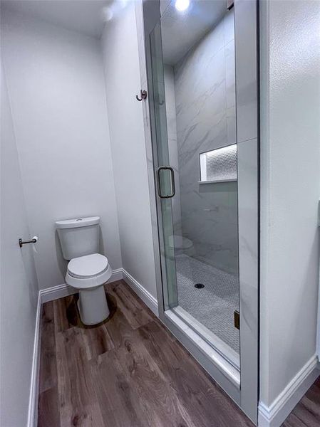 Furnished interior view inside a new home in , Denison (Image 7).