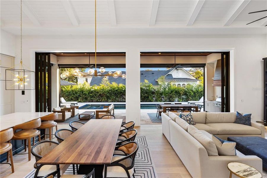 Community amenities in , Sarasota (Image 67).