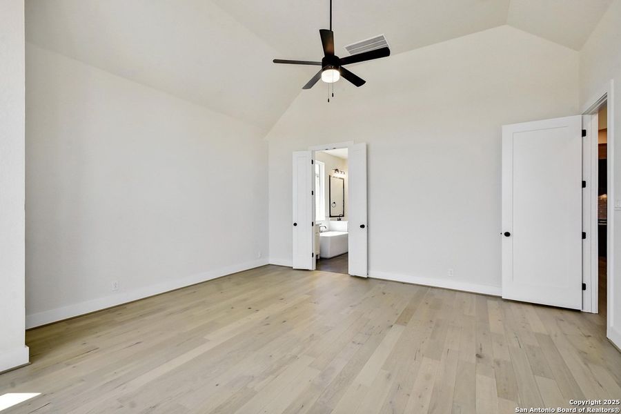 Spacious, unfurnished interior of a new home in Esperanza, Boerne (Image 21). Spacious, unfurnished interior of a new home in Esperanza, Boerne (Image 21).