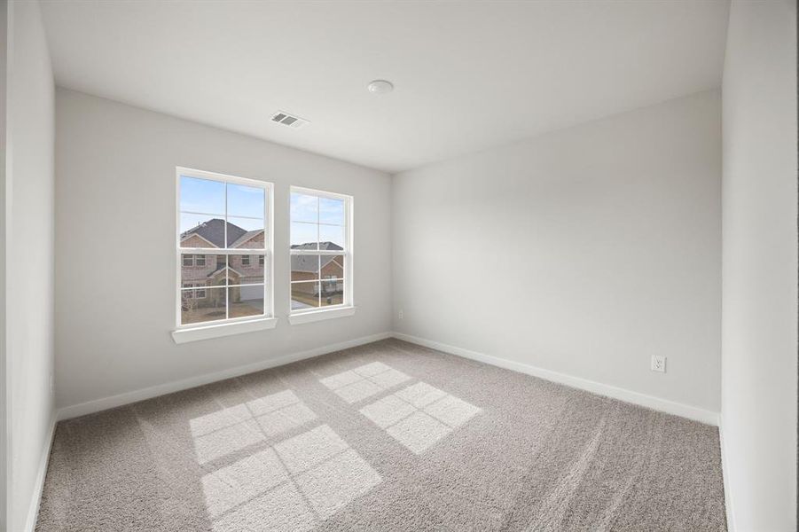 Spacious, unfurnished interior of a new home in Summerwood Estates, Red Oak (Image 12).