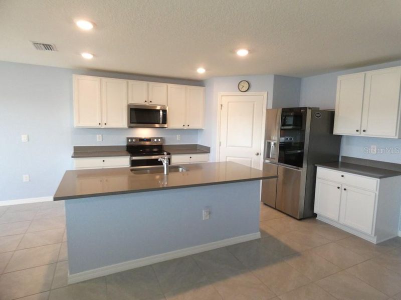 Furnished interior view inside a new home in Brookside, Ruskin (Image 15).