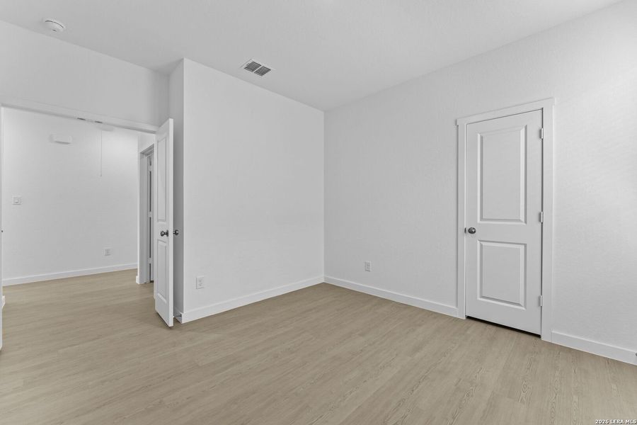 Spacious, unfurnished interior of a new home in Hightop Ridge, Converse (Image 17).