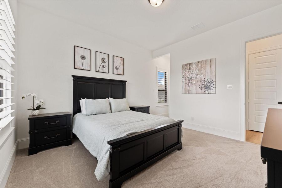 Secondary bedroom