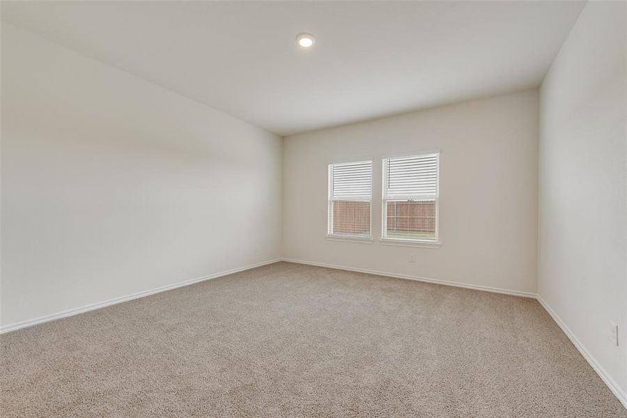 Spacious, unfurnished interior of a new home in Riverfield, Josephine (Image 17).