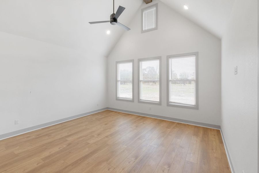 Spacious, unfurnished interior of a new home in , Bryan (Image 20).