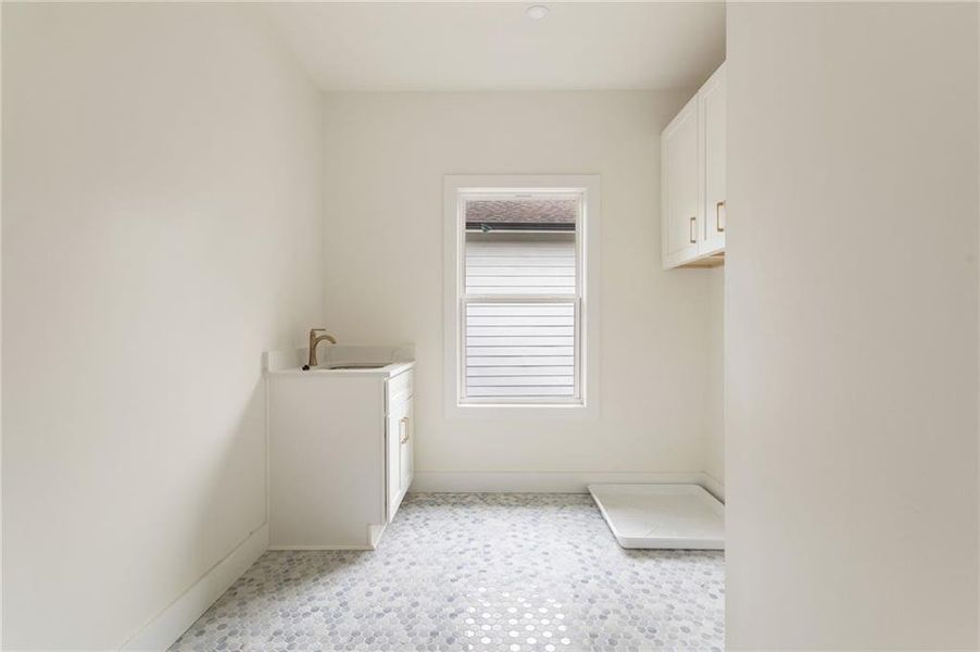 Spacious, unfurnished interior of a new home in , Atlanta (Image 43). Spacious, unfurnished interior of a new home in , Atlanta (Image 43).