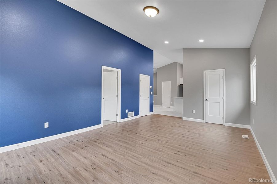 Spacious, unfurnished interior of a new home in , Pine (Image 23).
