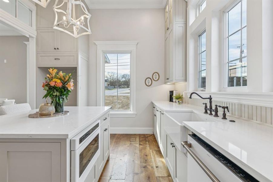 Furnished interior view inside a new home in , Rockwall (Image 6).