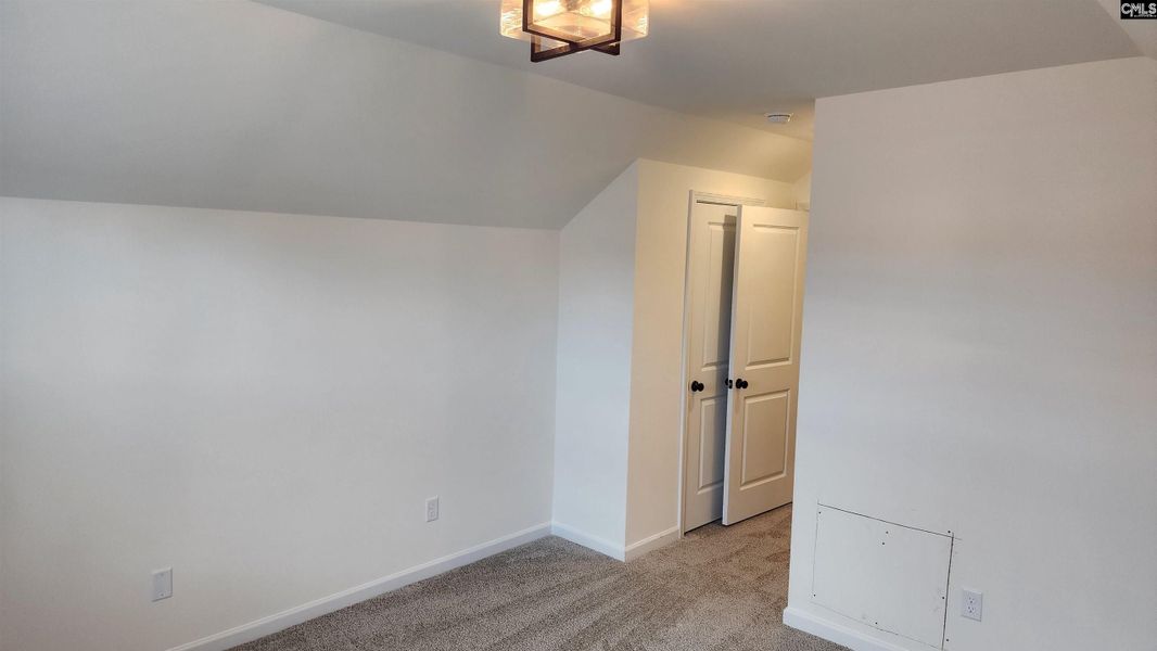 Spacious, unfurnished interior of a new home in Bickley Station, Irmo (Image 31).