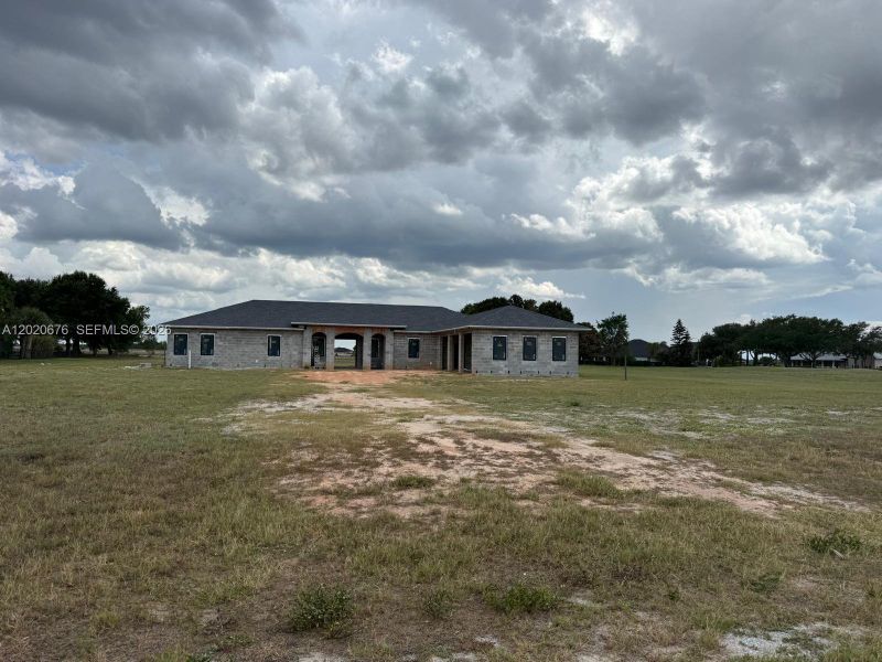 Image 11 of a home in .
