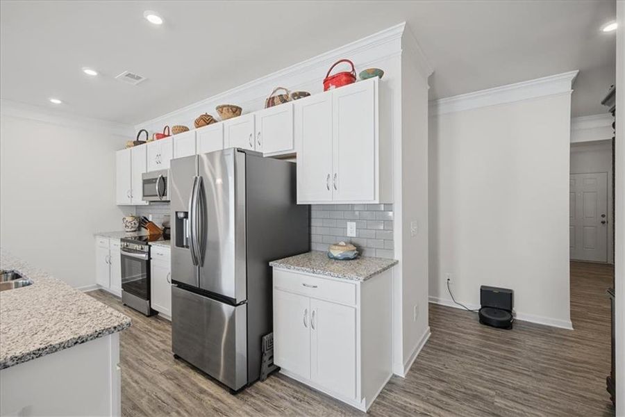 Furnished interior view inside a new home in , Cartersville (Image 17).