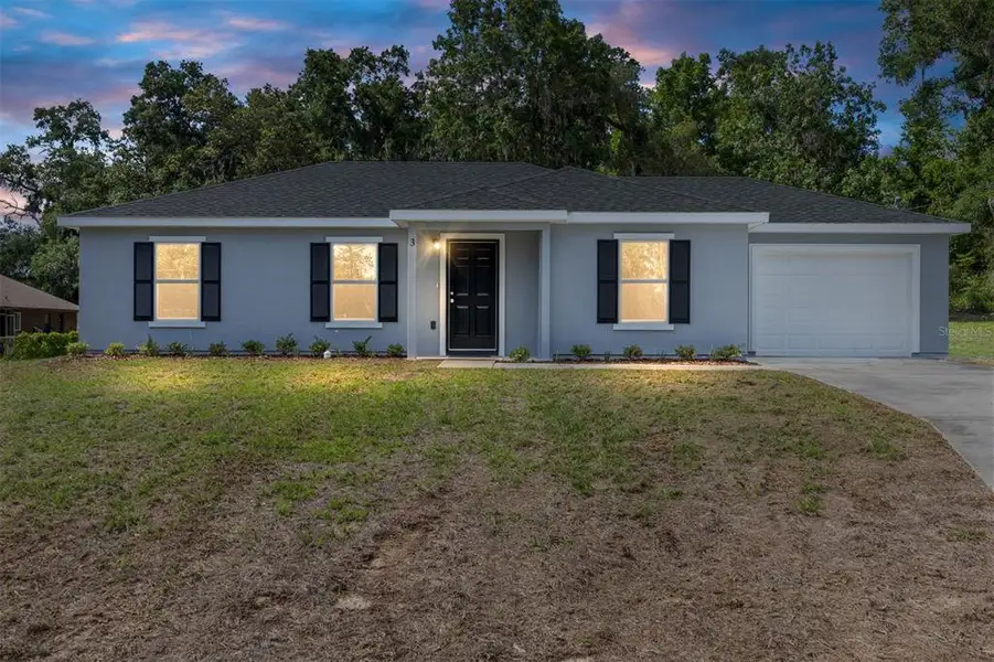 Exterior details and patio area of a home in , Ocala (Image 22).