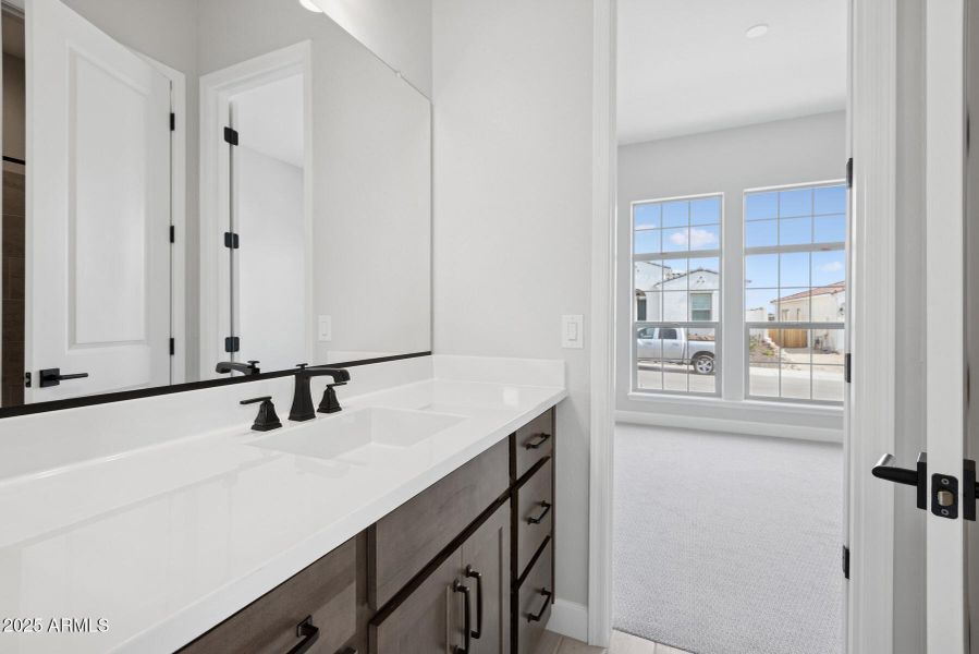 Homesite18-017 Homesite18-017