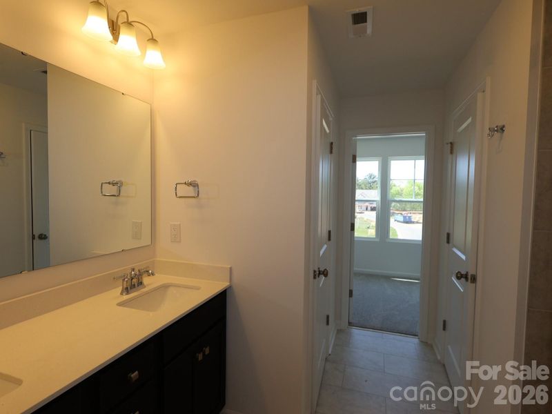 Owners bathroom