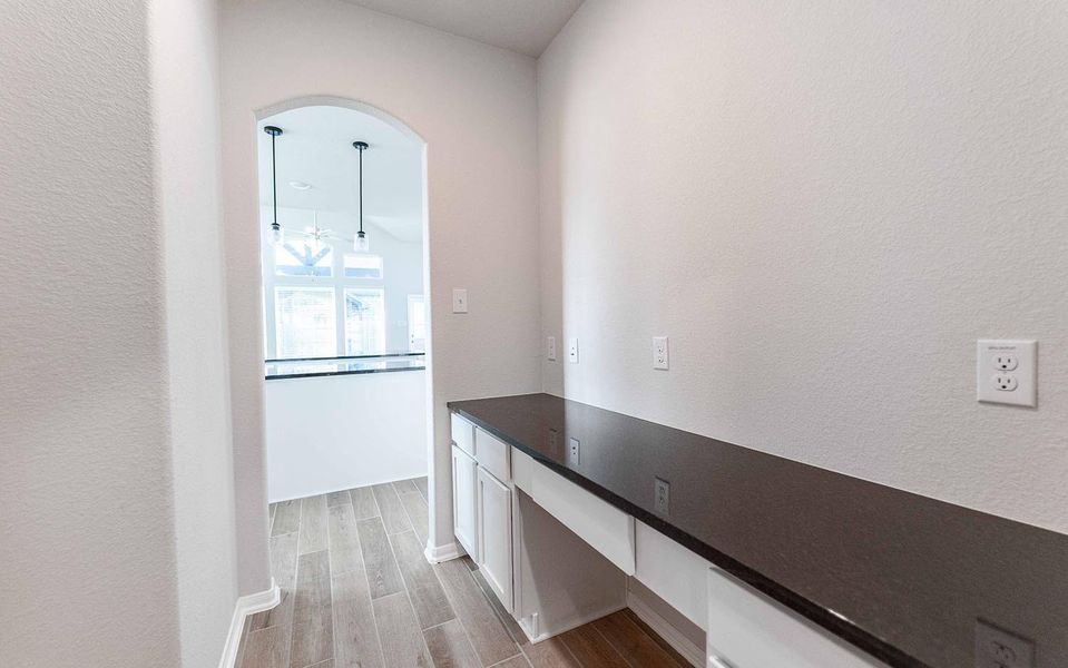 Image 20 of a home in Lago Mar. Image 20 of a home in Lago Mar.