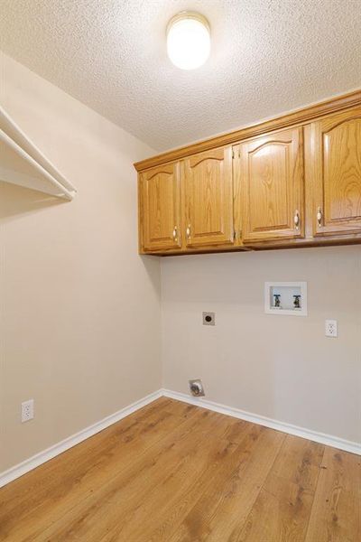 Spacious, unfurnished interior of a new home in , Reno (Image 17).