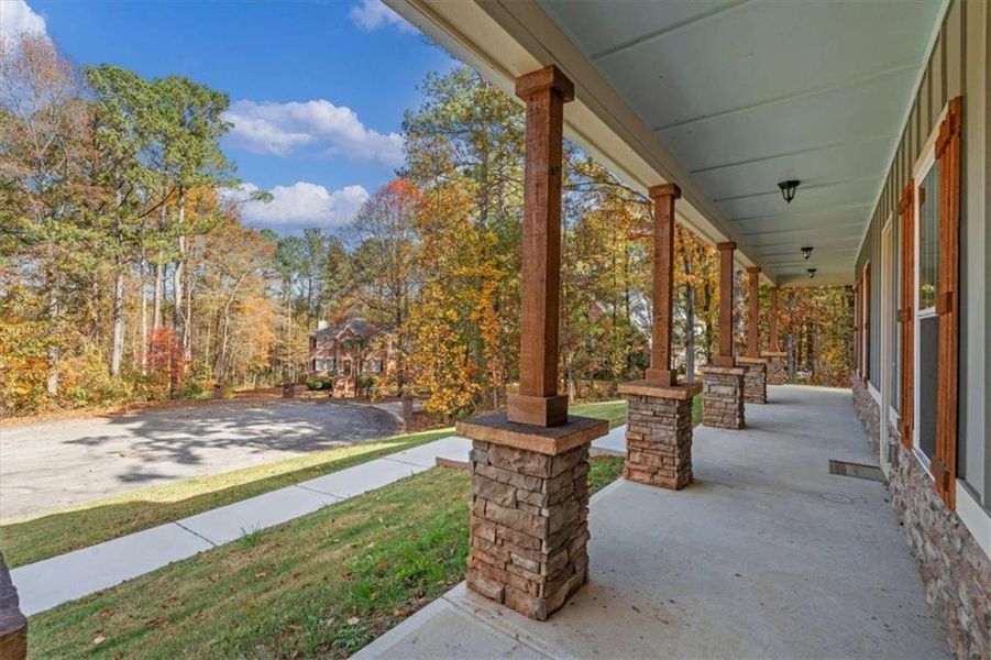 Exterior details and patio area of a home in , Villa Rica (Image 30).
