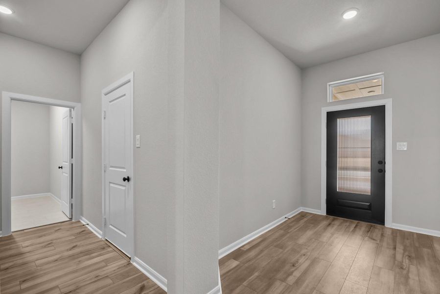 REPRESENTATIVE PHOTO - Photo does not represent actual home options and selection. Ask Sales consultant for specific selections.