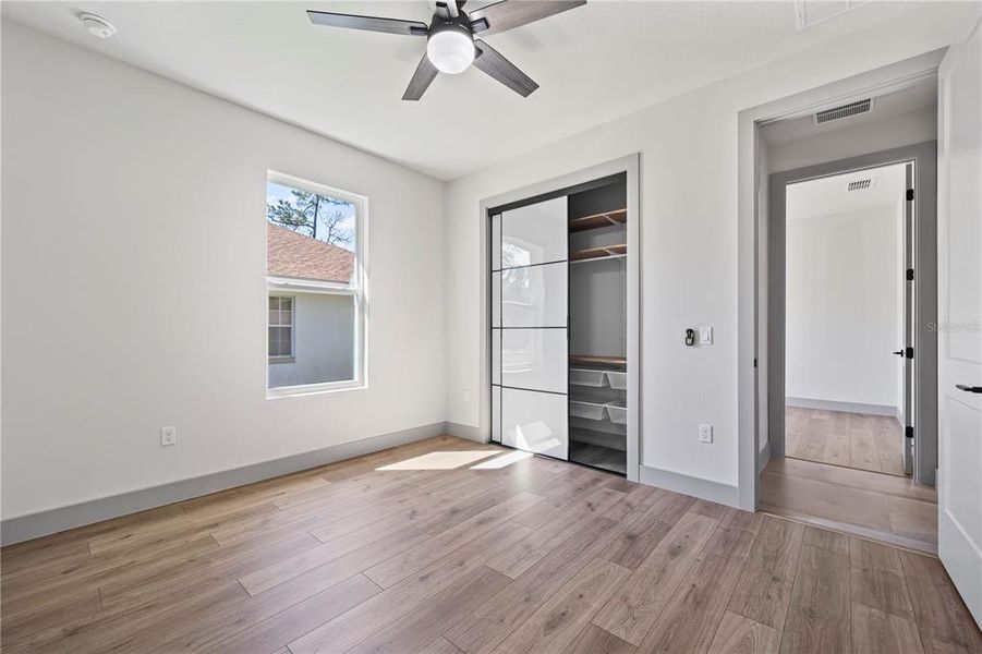 Spacious, unfurnished interior of a new home in , Palm Coast (Image 21).