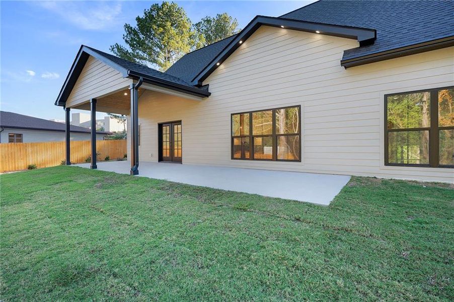 Exterior details and patio area of a home in , Calhoun (Image 4).