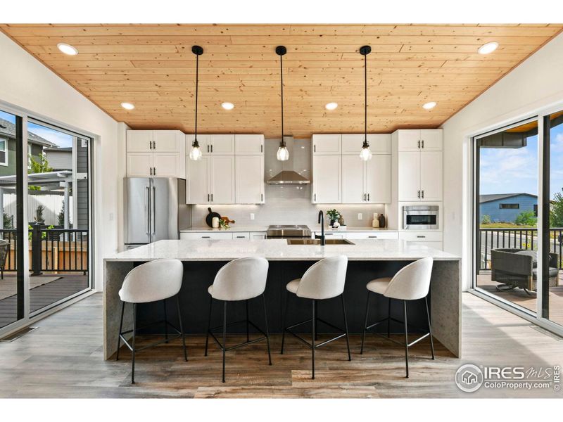 Spacious and functional kitchen with 8' island