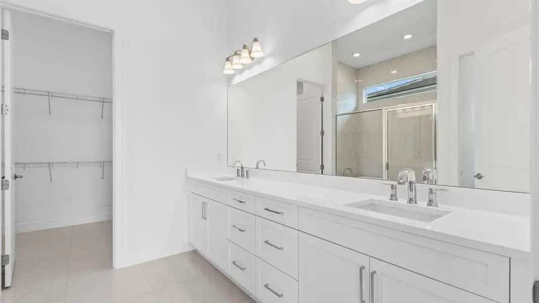 Owner's Bath