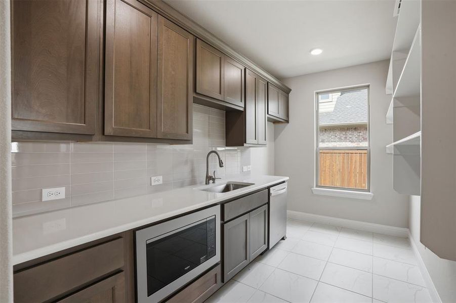 Furnished interior view inside a new home in , Wylie (Image 6).