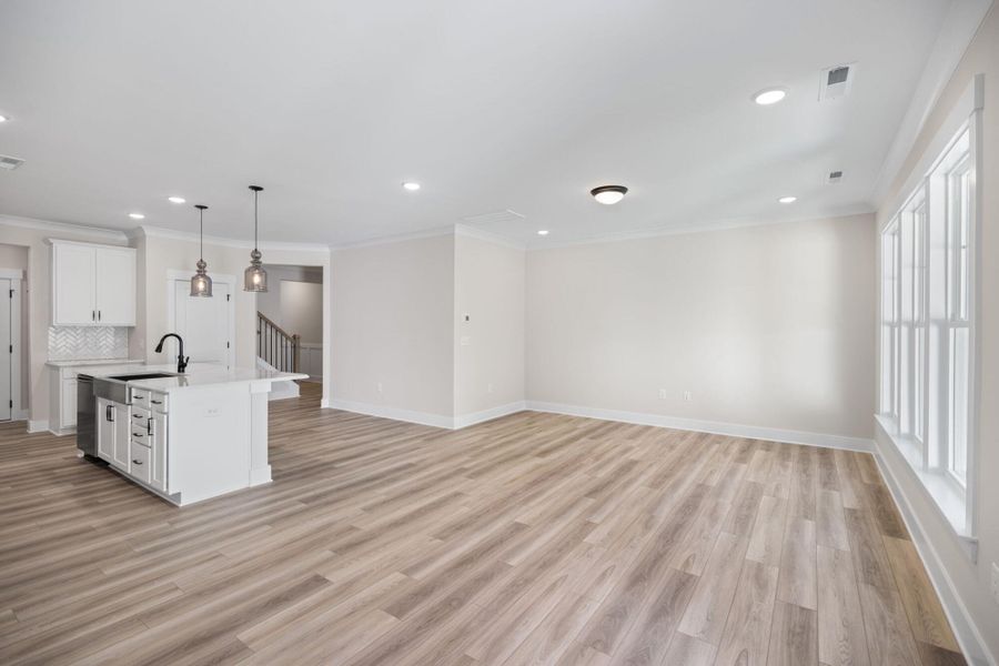 Spacious, unfurnished interior of a new home in Harbor Crossing, Greensboro (Image 22).