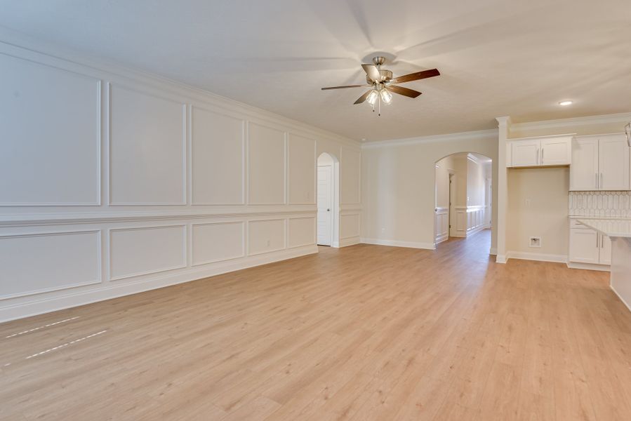Spacious, unfurnished interior of a new home in The Sanctuary, Aiken (Image 14).