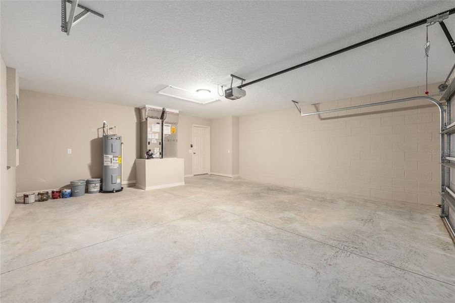 Spacious, unfurnished interior of a new home in , Ocala (Image 43). Spacious, unfurnished interior of a new home in , Ocala (Image 43).