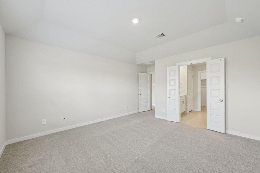 Spacious, unfurnished interior of a new home in Landing Meadows - Traditional Series, New Caney (Image 21). Spacious, unfurnished interior of a new home in Landing Meadows - Traditional Series, New Caney (Image 21).