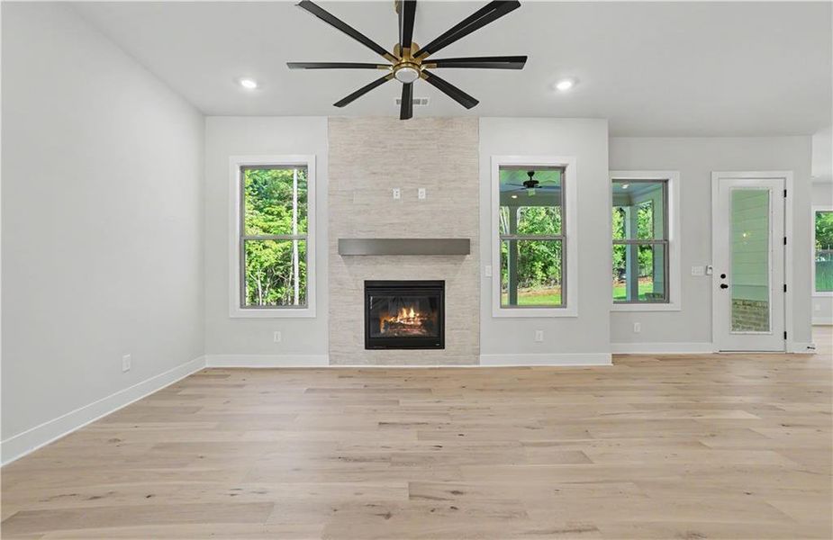 Spacious, unfurnished interior of a new home in , Jefferson (Image 13).