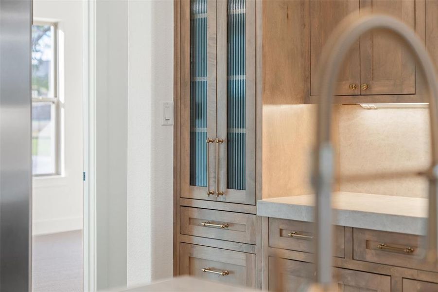 Close-up of interior finishes inside a home in , Weatherford (Image 32).