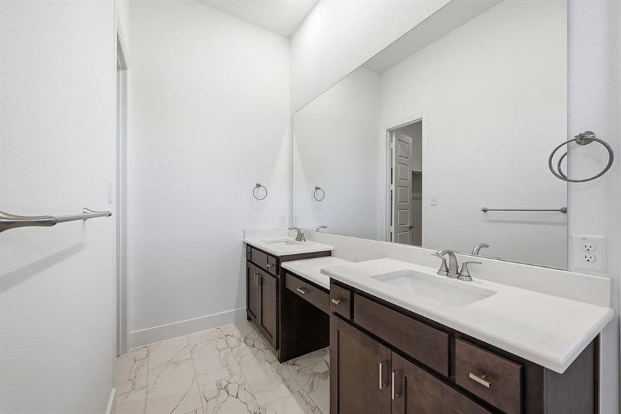 Furnished interior view inside a new home in Sandbrock Ranch, Aubrey (Image 8). Furnished interior view inside a new home in Sandbrock Ranch, Aubrey (Image 8).