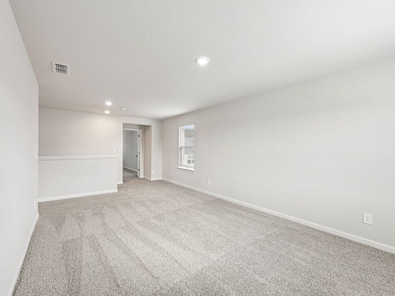 Spacious, unfurnished interior of a new home in Creekside at Oxford Park, Fairburn (Image 15).