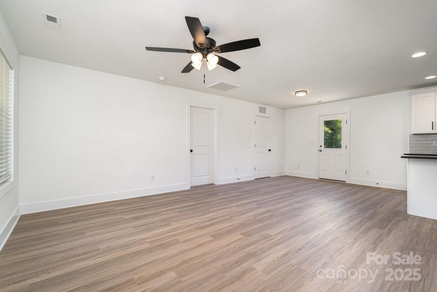 Spacious, unfurnished interior of a new home in , Cherryville (Image 11).