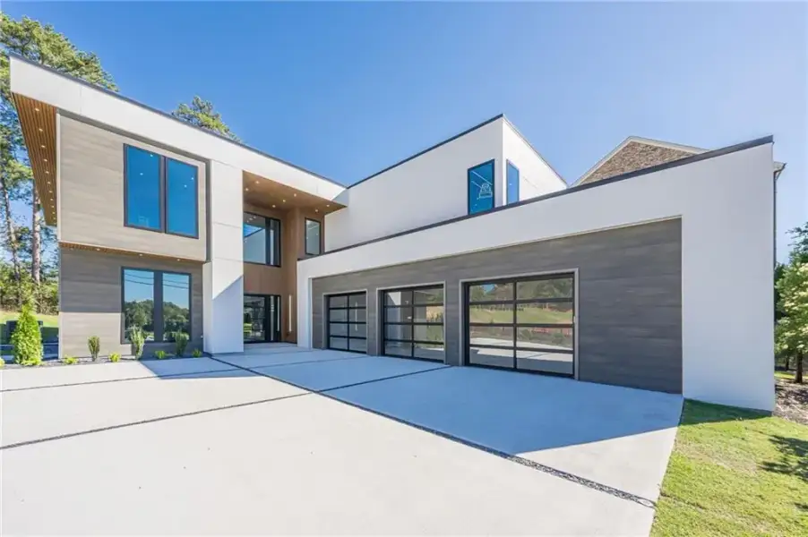 Image 111 of a home in .