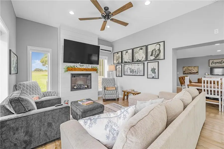 Furnished interior view inside a new home in , Yoakum (Image 22).