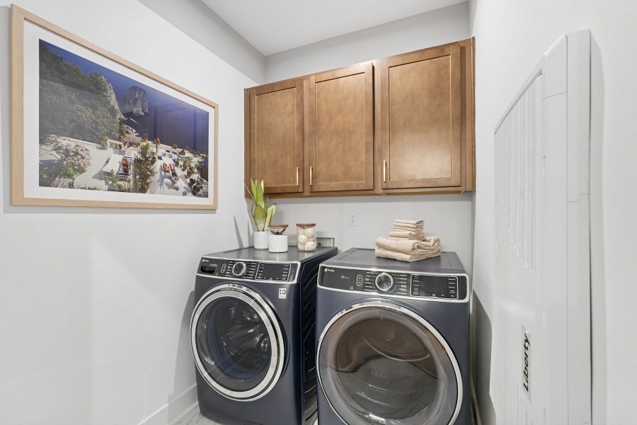 Representative furnished interior of a home built from the Ellis by Tri Pointe Homes in Summit At Homestead, Chapel Hill (Image 26).