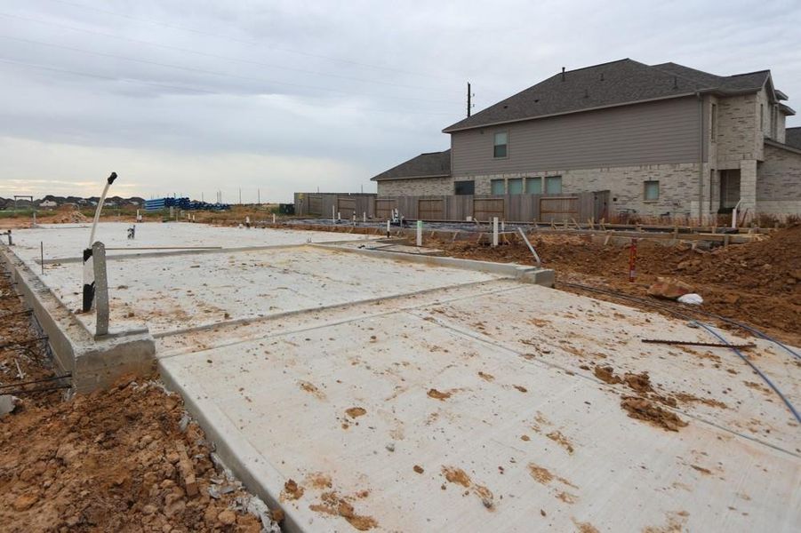 Every foundation at DWH is engineered and it’s inspected three times! We do not do “batch” testing. Rest easy knowing your foundation comes with a 10 year warranty. Every foundation at DWH is engineered and it’s inspected three times! We do not do “batch” testing. Rest easy knowing your foundation comes with a 10 year warranty.