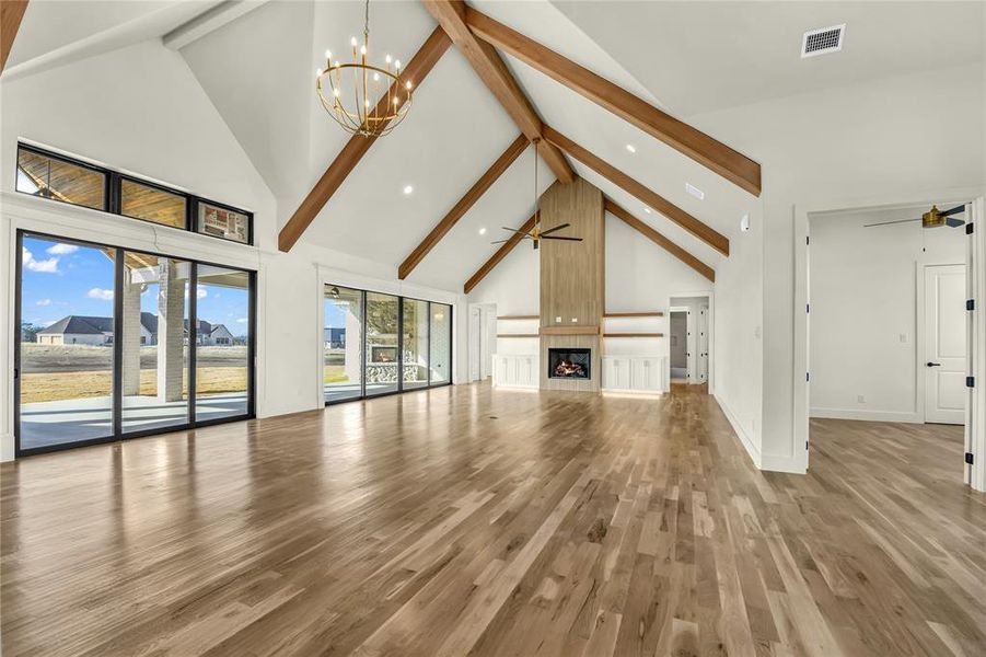 Spacious, unfurnished interior of a new home in , Aledo (Image 24).