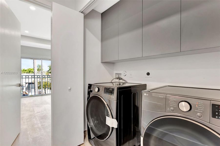 Furnished interior view inside a new home in , Coral Springs (Image 19). Furnished interior view inside a new home in , Coral Springs (Image 19).