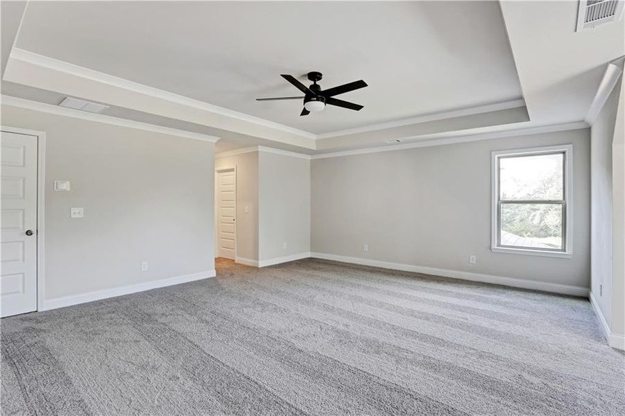 Spacious, unfurnished interior of a new home in , Lawrenceville (Image 20).