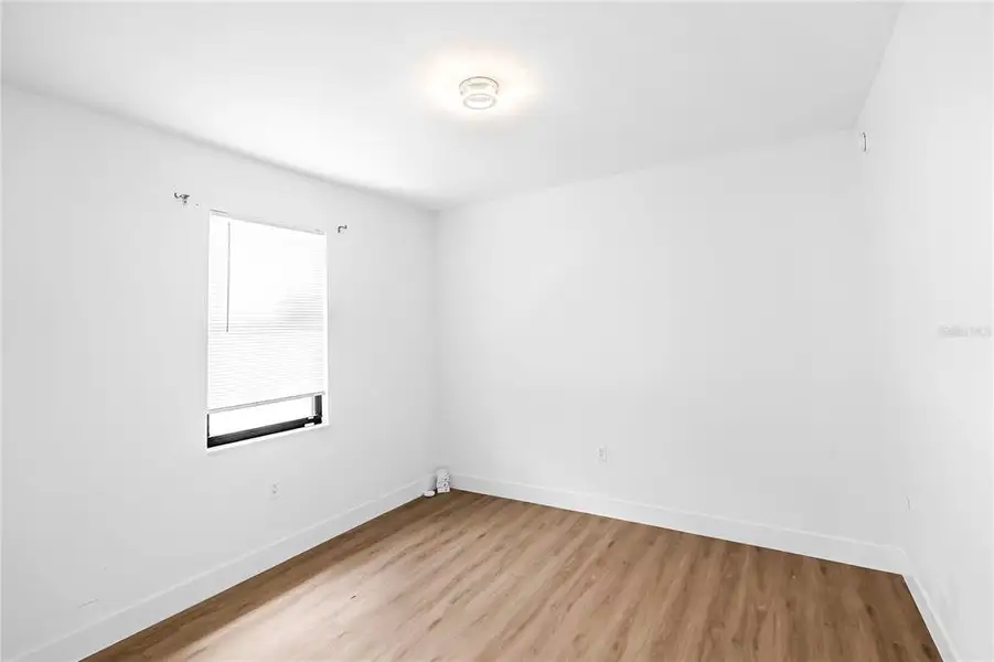 Spacious, unfurnished interior of a new home in , Clewiston (Image 23).