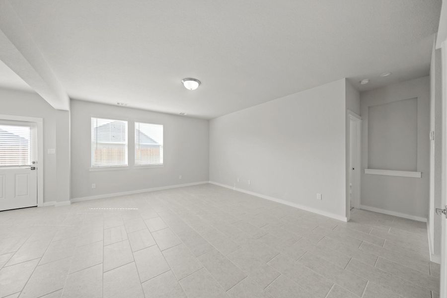 Spacious, unfurnished interior of a new home in Hunters Creek, Baytown (Image 11). Spacious, unfurnished interior of a new home in Hunters Creek, Baytown (Image 11).