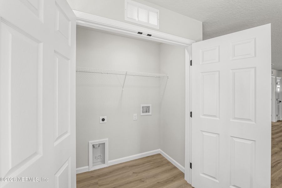 Spacious, unfurnished interior of a new home in , Jacksonville (Image 20).