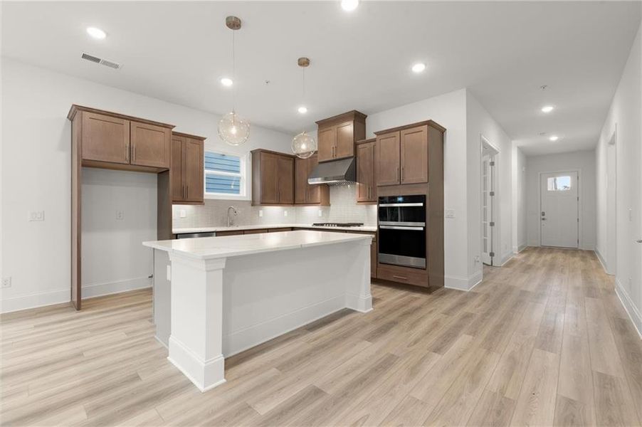 Furnished interior view inside a new home in , Kennesaw (Image 6).